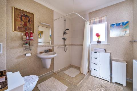 2 bedroom bungalow for sale, Trustees Close, Denham Garden Village, Denham, Buckinghamshire, UB9