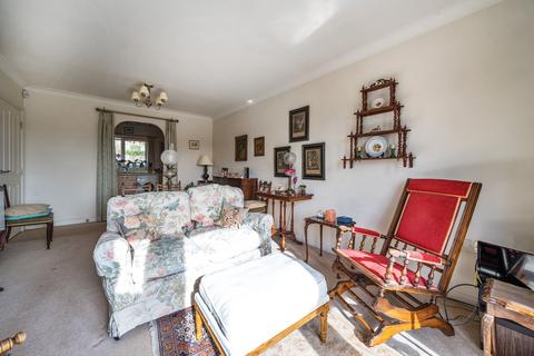 4 Trustees Close, Denham Garden Village, Uxbridge, UB9 5GG