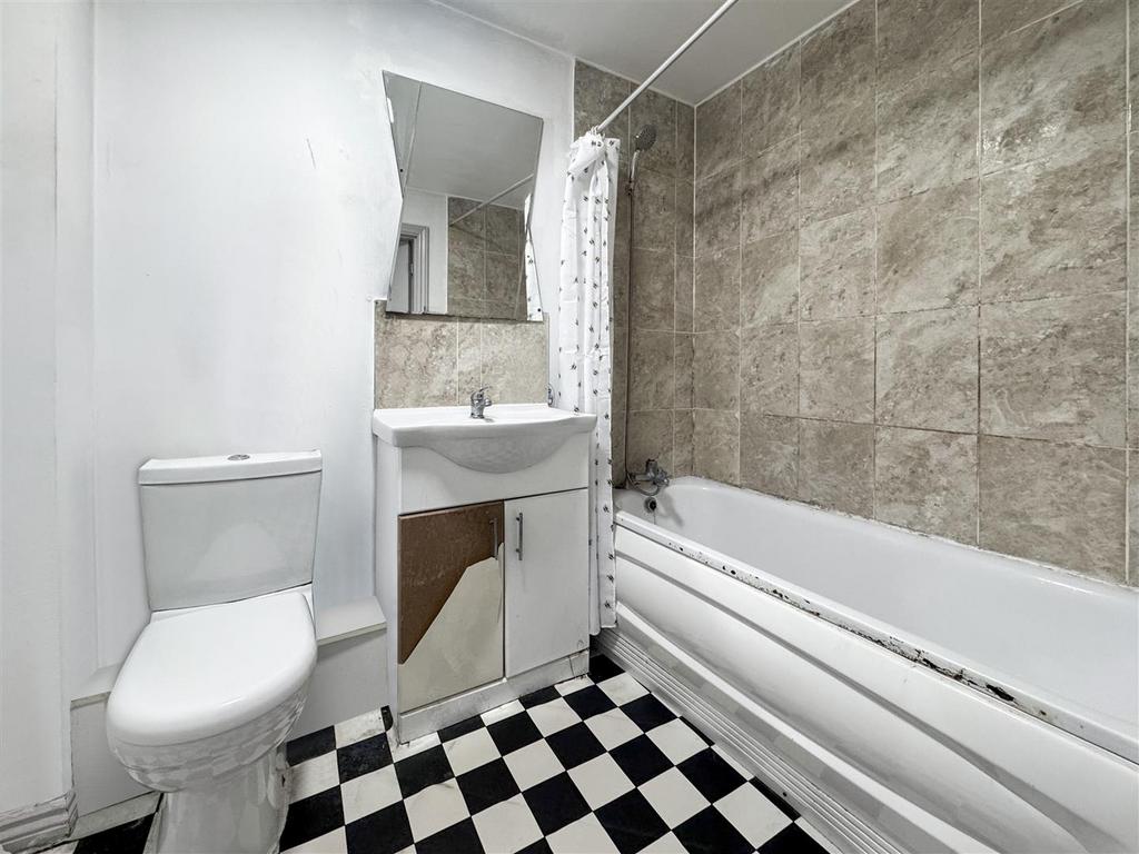 Bathroom.jpeg