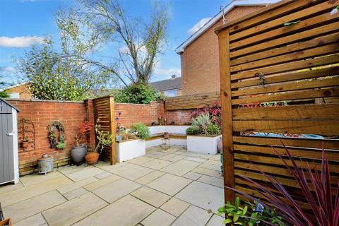 3 bedroom end of terrace house for sale, Kensington Close, Toton