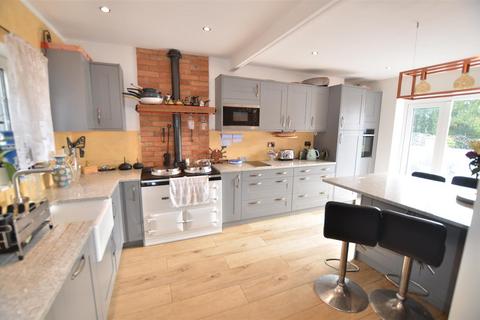 3 bedroom equestrian property for sale, St. Marys Lane, Bexhill-On-Sea TN39