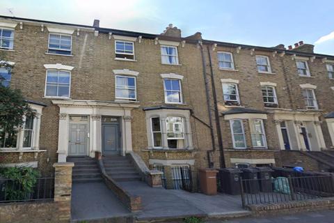 2 bedroom flat to rent, Graham Road, Hackney, London