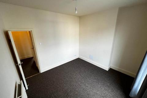 2 bedroom flat to rent, Graham Road, Hackney, London