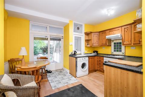 68 Devonshire Road, London, E17 8QJ
