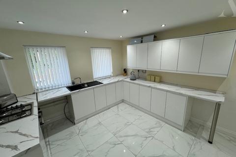 3 bedroom end of terrace house for sale, Badgers Way, Birmingham, West Midlands