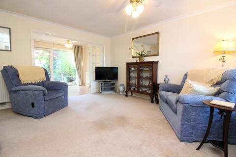 36 Astwick Road, Stotfold, Hitchin, SG5 4AU
