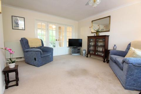 36 Astwick Road, Stotfold, Hitchin, SG5 4AU