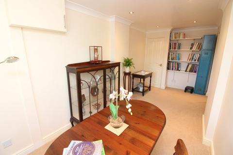36 Astwick Road, Stotfold, Hitchin, SG5 4AU