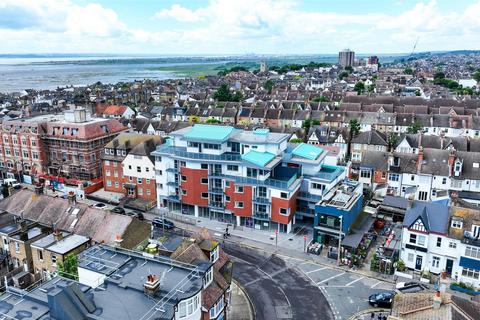 undefined, St Clements Gate, Broadway, Leigh-On-Sea