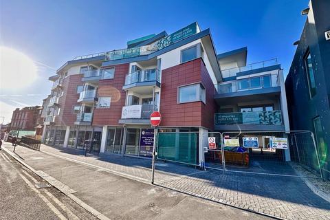 undefined, St Clements Gate, Broadway, Leigh-On-Sea