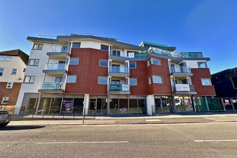 undefined, St Clements Gate, Broadway, Leigh-On-Sea