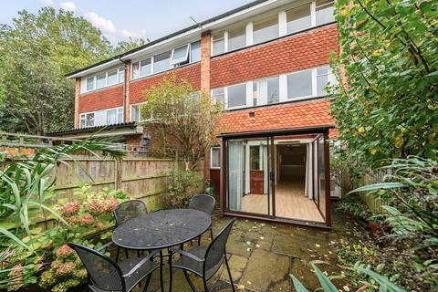 4 bedroom townhouse for sale, Kingfisher Drive, Richmond, TW10