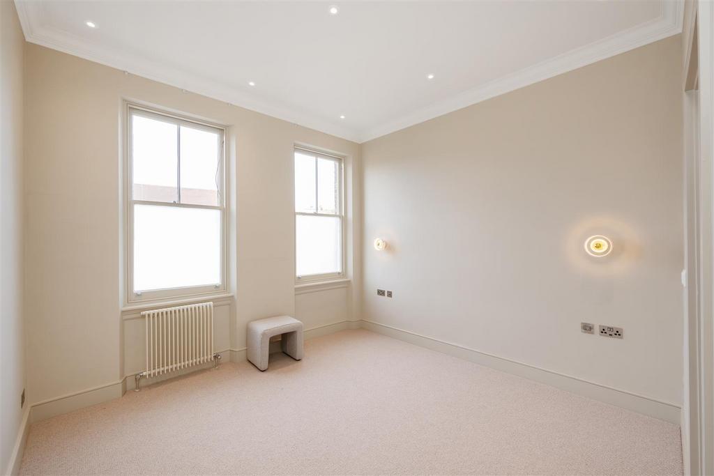4, 8 Draycott Place Hi-17.jpg