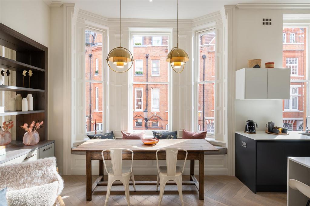 4, 8 Draycott Place Hi-7.jpg