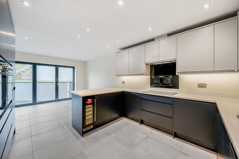4 bedroom detached house for sale, Dearneside Road, Denby Dale, HD8