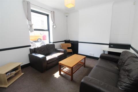 6 bedroom private hall to rent, Letty Street, Cardiff CF24