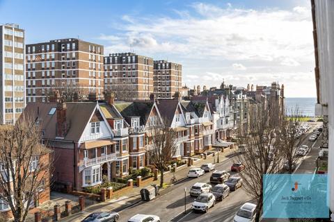 2 bedroom apartment for sale, Third Avenue, Hove, BN3