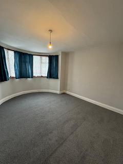 3 bedroom end of terrace house to rent, Torbay Road, Harrow HA2