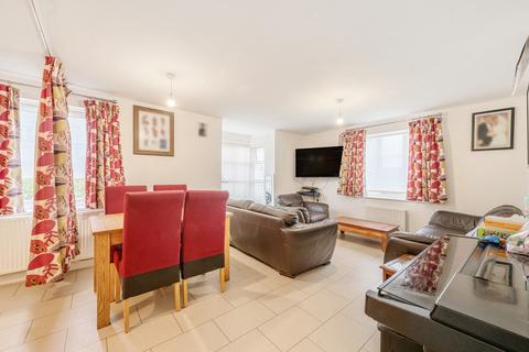 2 bedroom apartment for sale, Whitlock Avenue, Berkshire RG40