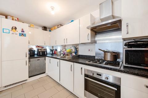 2 bedroom apartment for sale, Whitlock Avenue, Berkshire RG40