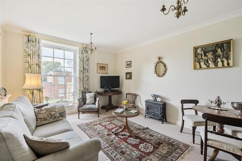 2 bedroom flat for sale, The Close, Salisbury SP1