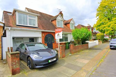 3 bedroom semi-detached house for sale, Tennyson Road, Ashford TW15