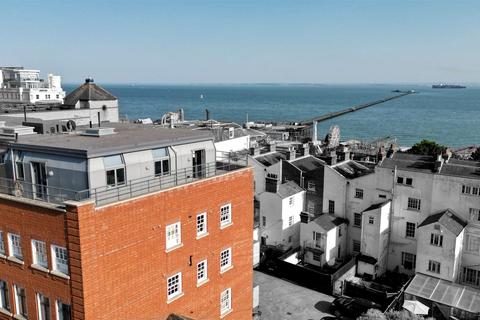 2 bedroom penthouse for sale, ROYAL MEWS, Southend-On-Sea