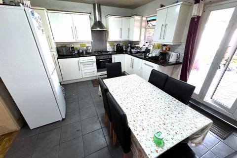 3 bedroom terraced house for sale, Hounslow, TW4