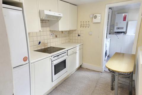 40 West Street, Crawley, RH11 8AW