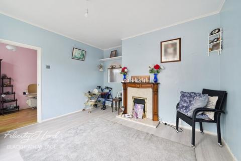 3 bedroom terraced house for sale, Corelli Road, London