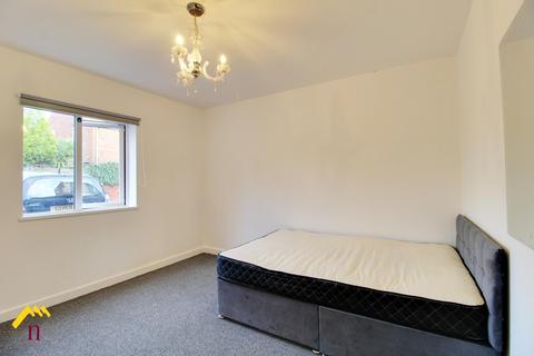 2 bedroom flat to rent, Bentley Road, Doncaster DN5