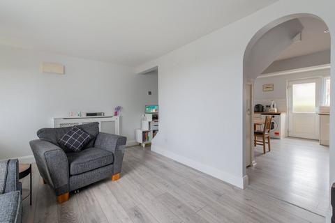 32 Nansen Road, Gravesend, DA12 5DA