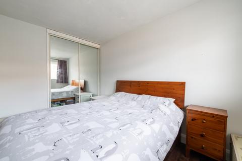 32 Nansen Road, Gravesend, DA12 5DA