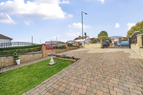 5 bedroom semi-detached house for sale, King Harolds Way, Bexleyheath