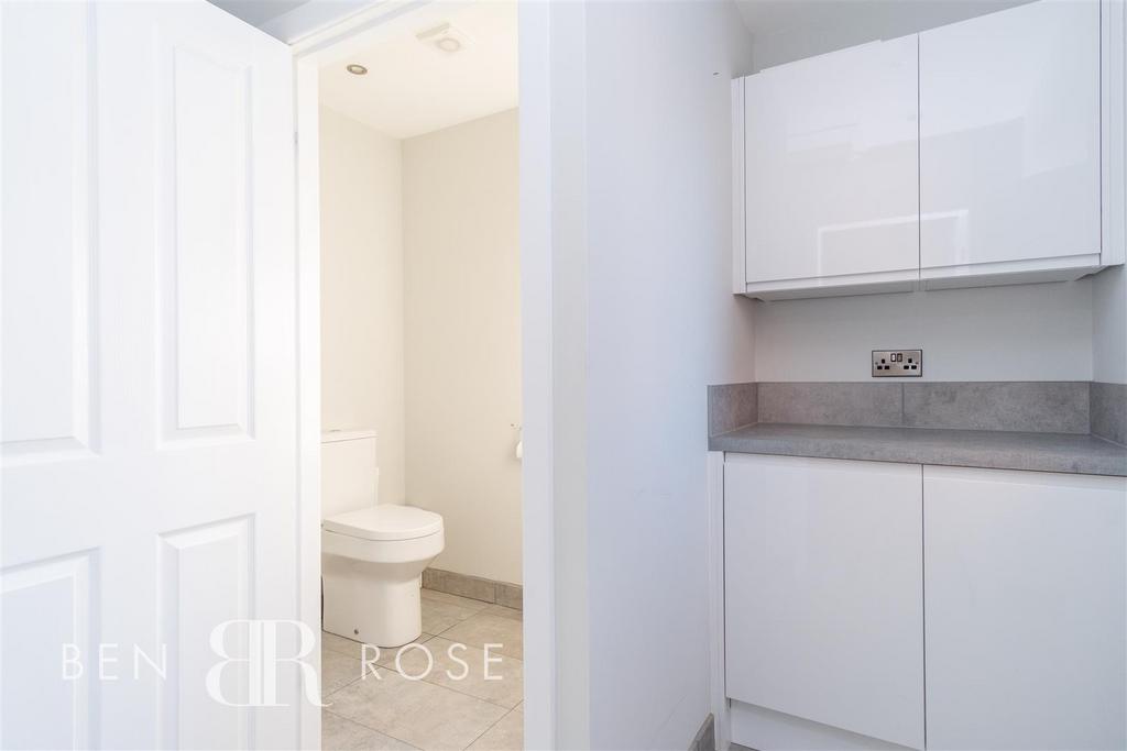 Utility Room/WC