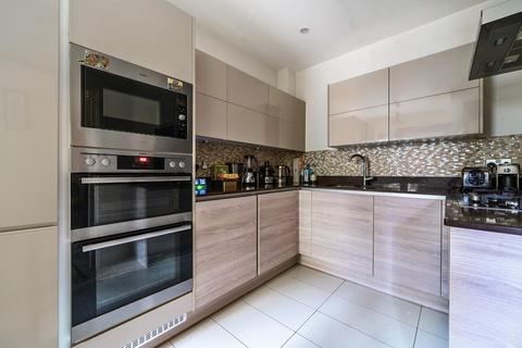 27 Wilkes Close, London, NW7 1FP