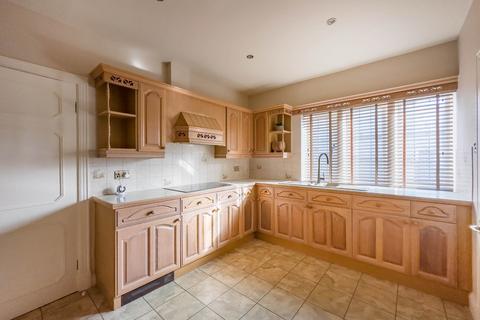 2 bedroom detached house to rent, The CottageTimothy Lane, Upper Batley