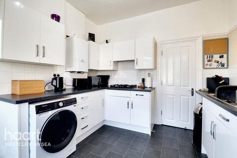 4 bedroom maisonette for sale, Crowstone Avenue, Westcliff-On-Sea