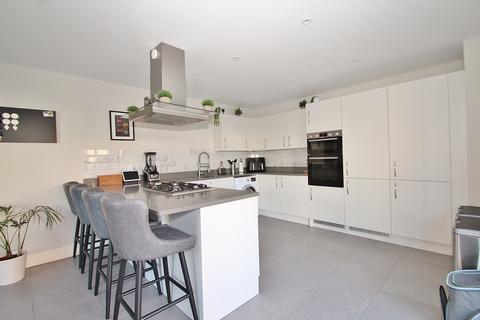 7 Wheatfield Drive, Curbridge, Witney, OX29 0AF