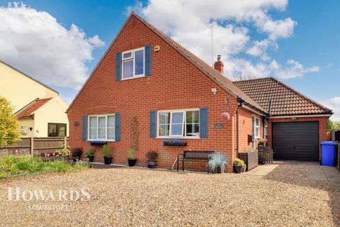 Magnolia Cottage Black Street, Gisleham, Lowestoft, NR33 8EN