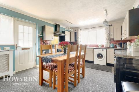 Magnolia Cottage Black Street, Gisleham, Lowestoft, NR33 8EN