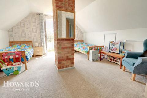 Magnolia Cottage Black Street, Gisleham, Lowestoft, NR33 8EN