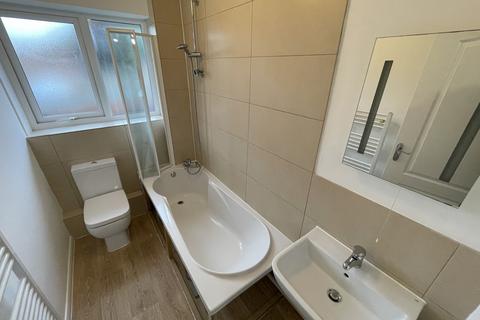 64 Carroll Close, Newport Pagnell, MK16 8QH