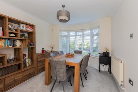 208 London Road, Slough, SL3 7HS