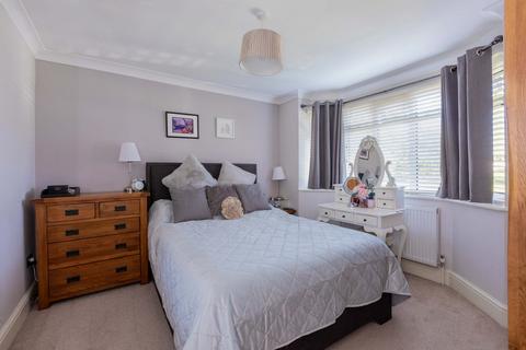 208 London Road, Slough, SL3 7HS