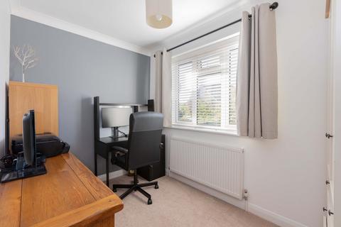 208 London Road, Slough, SL3 7HS