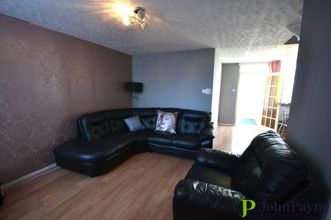 3 bedroom terraced house to rent, Hendre Close, Off Broad Lane, Whoberley, Coventry, West Midlands, CV5