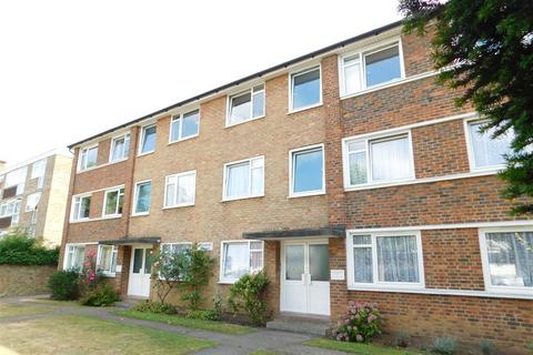 2 bedroom flat to rent, Windsor Court, Kingston