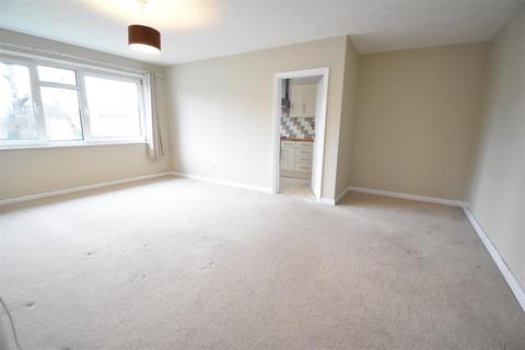 2 bedroom flat to rent, Windsor Court, Kingston