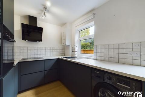 3 bedroom terraced house to rent, Woodland Road, London, N11